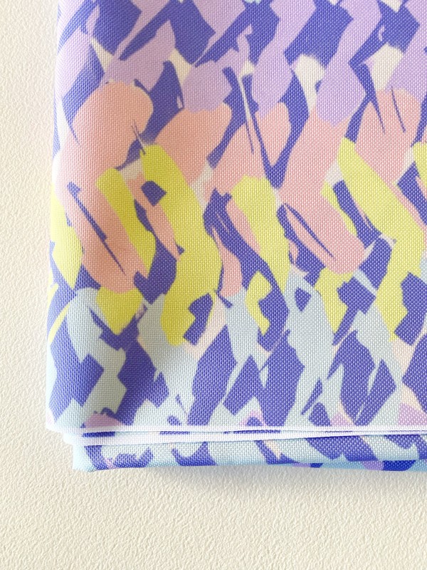 Coupon Mailles Pastels Tissu Imperméable 100X155 cm