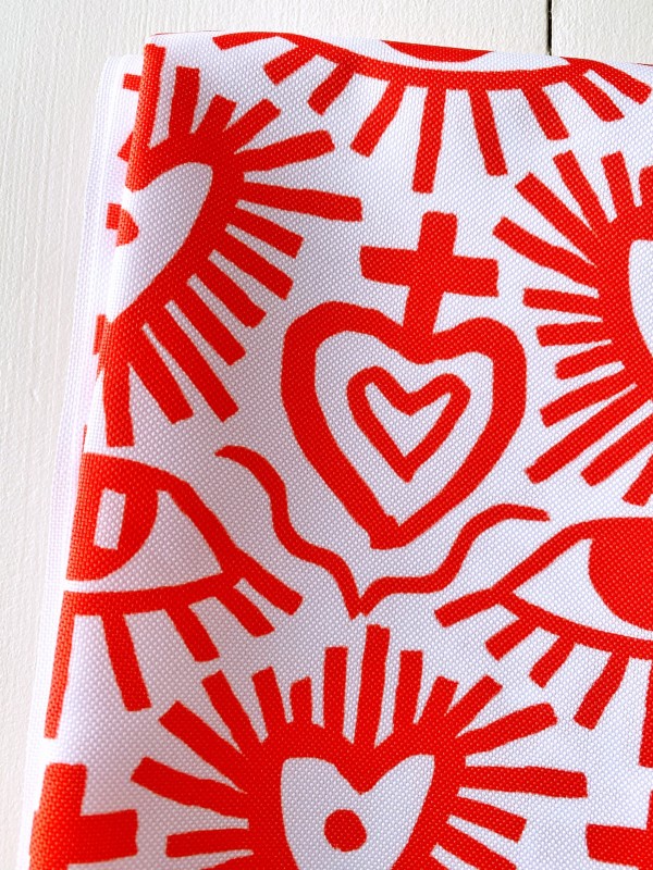 Coupon Exvoto Rouge Tissu Imperméable 213X155 cm